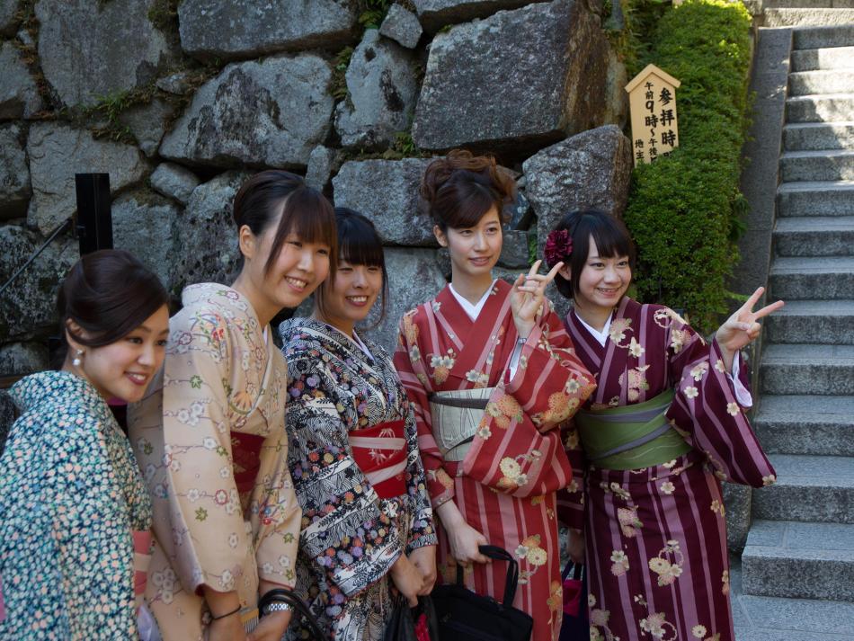 Girls in traditional dress on a Saturday afternoon visiting temples in Kyoto -  Photo: Simon Karpin